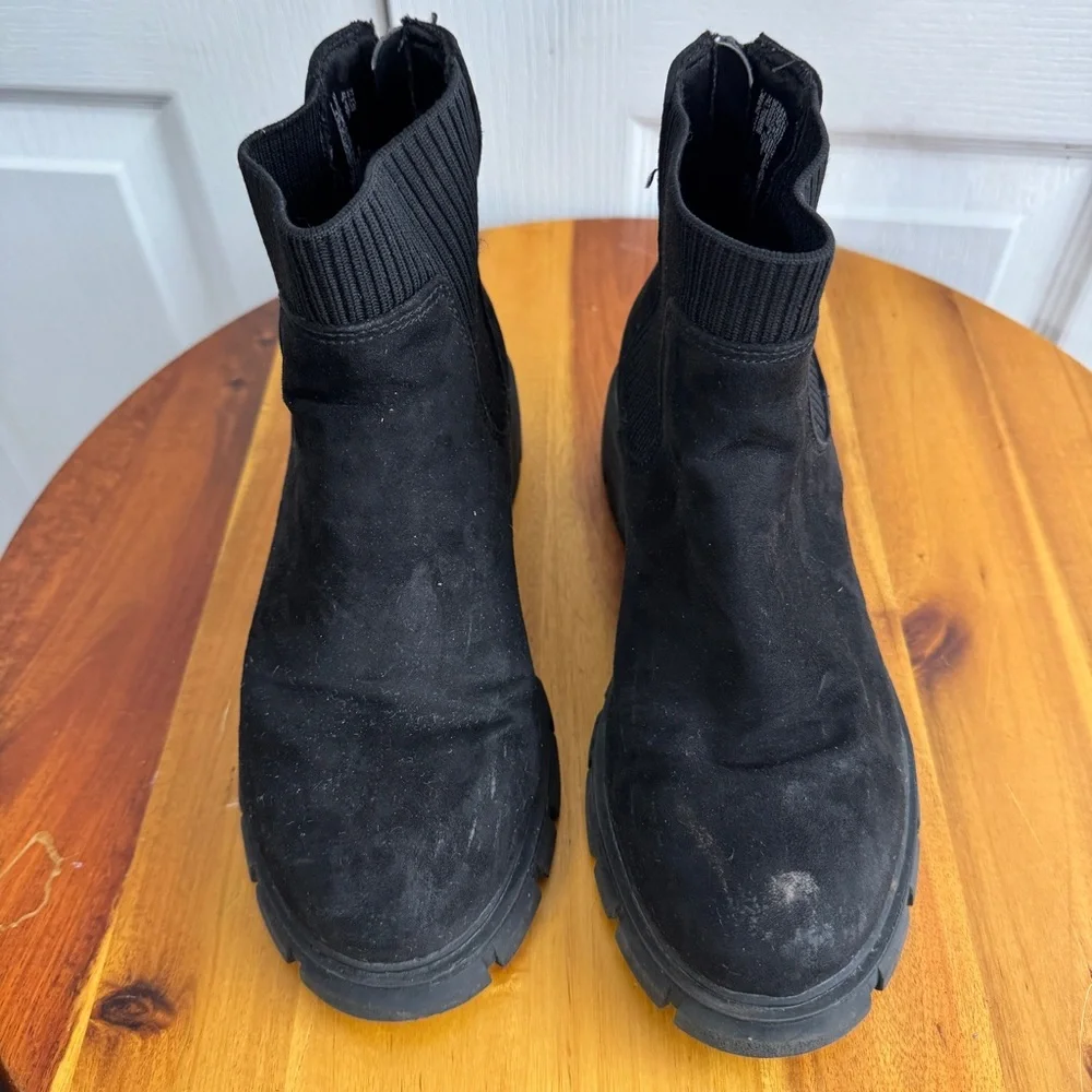 Wonder Nation black faux suede‎ Chelsea boots size 3